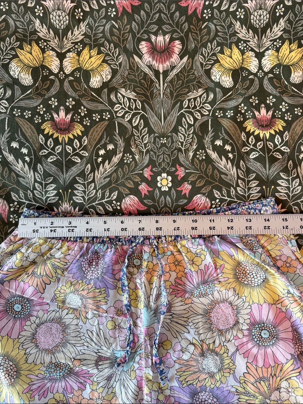 GAP Body Floral Two-Piece Pajama Set in soft cotton poplin - Picture 14 of 16